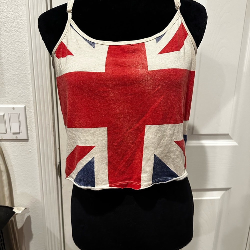 L cropped distressed tank with lace back.